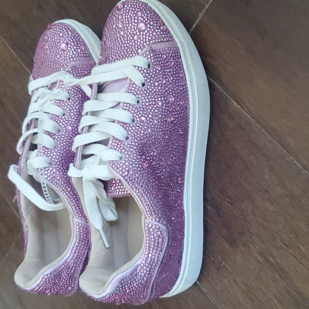 BETSEY JOHNSON  SNEAKERS